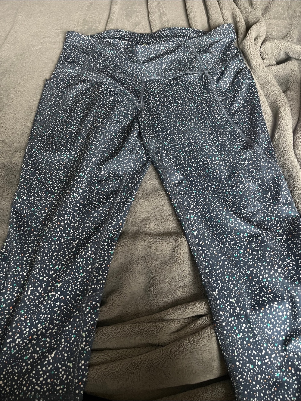 Xersion Navy Speckled Leggings with White and Aqua Dots
